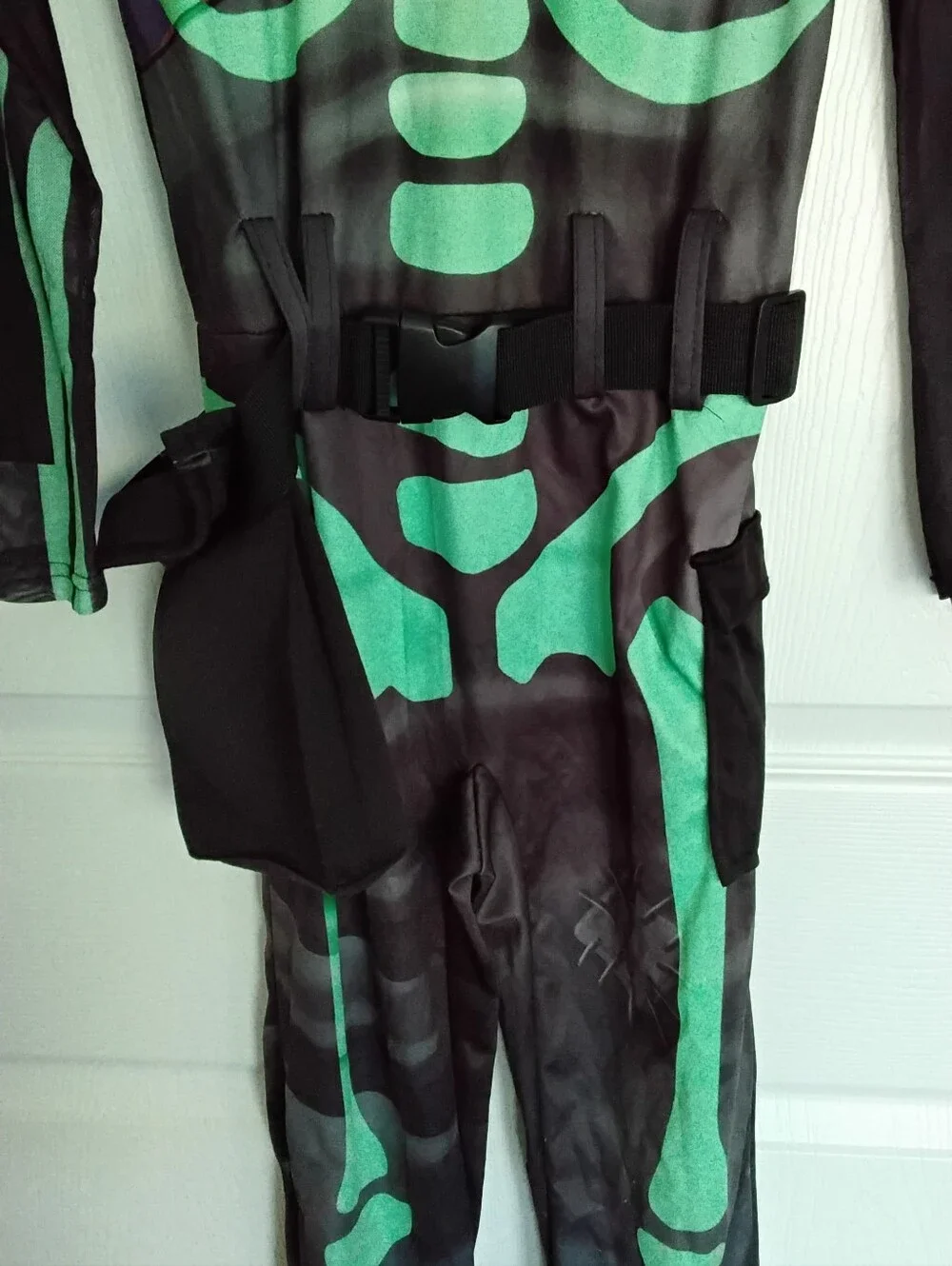 Fortnite Kids Skull Trooper Glow Green Skeleton Costume with Mask